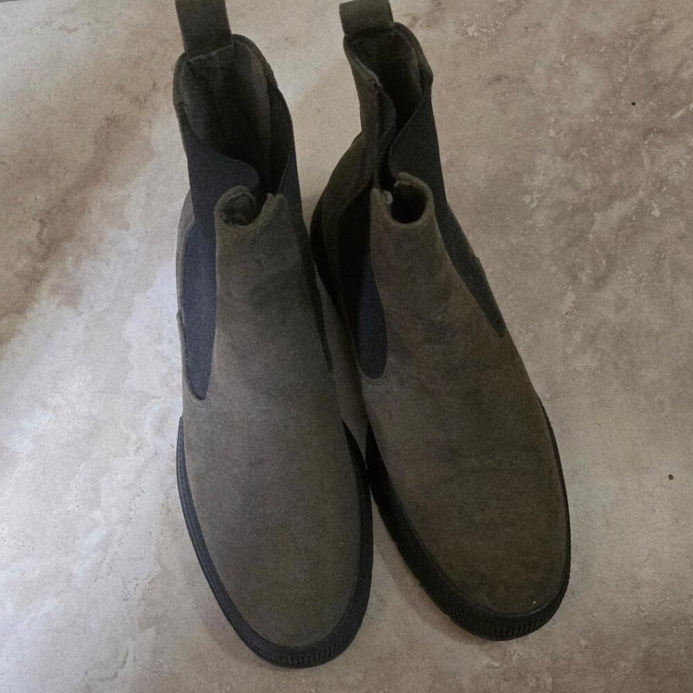 Olive green and black ankle boots. Size 7, Primark brand.